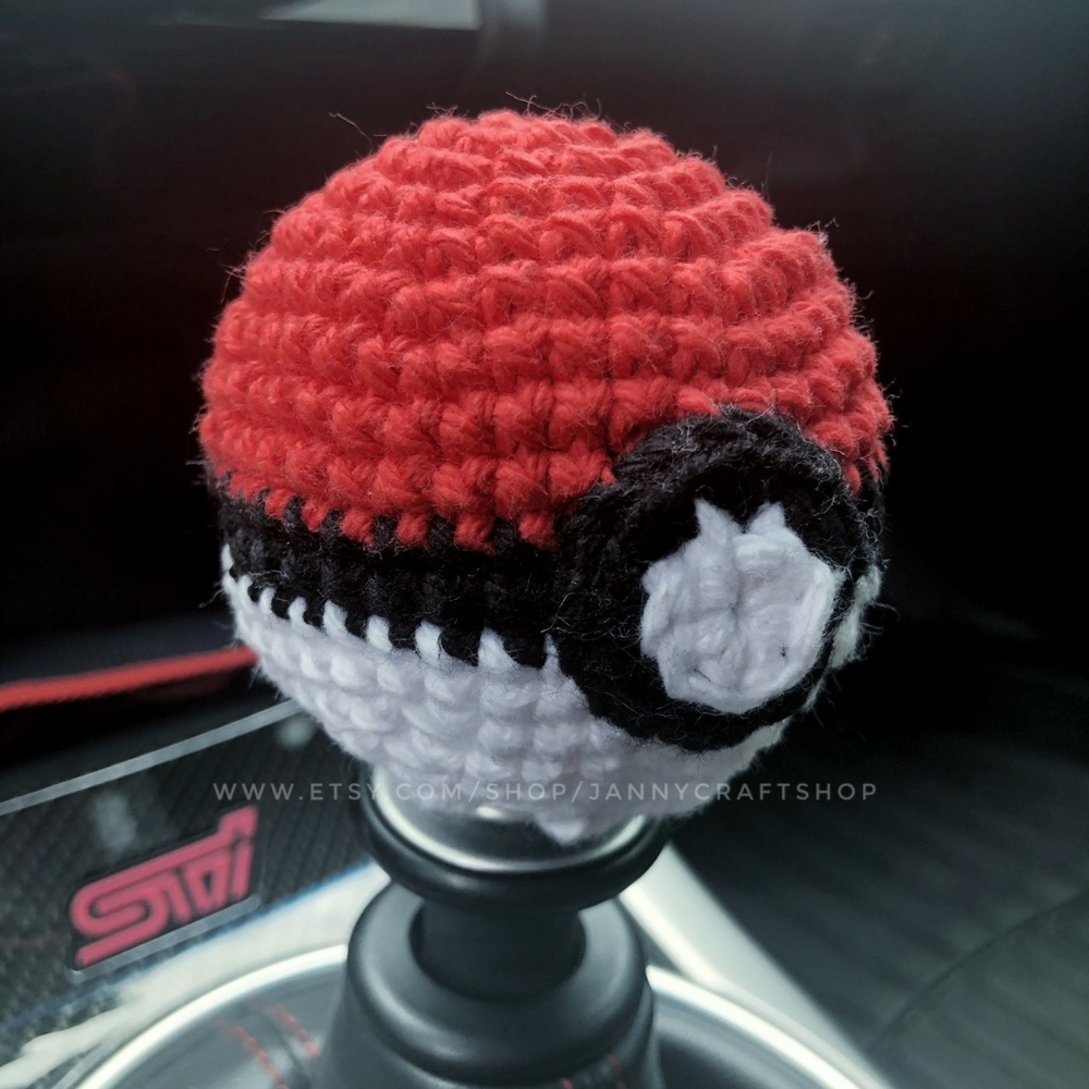 Shift knob cover beanie handmade - Pokeball